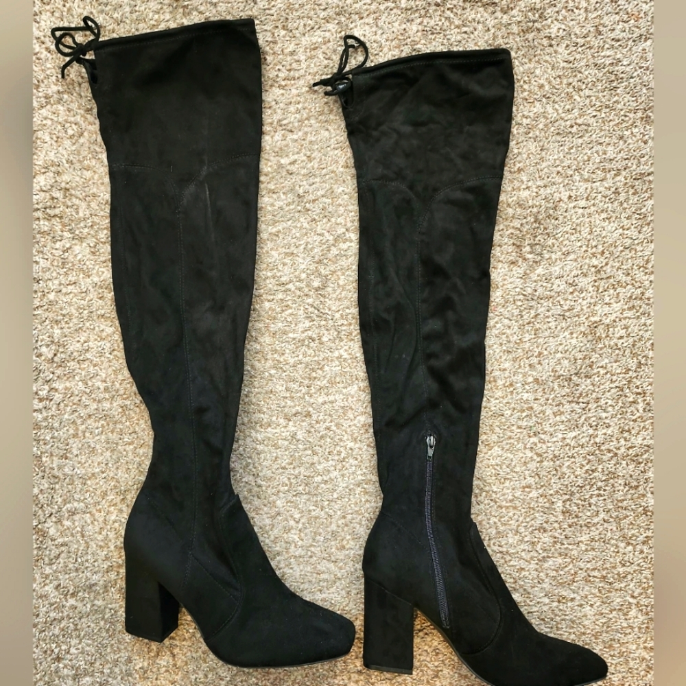 Ladies Black Over the Knee High Heel Boots-size 9 1/2-new
